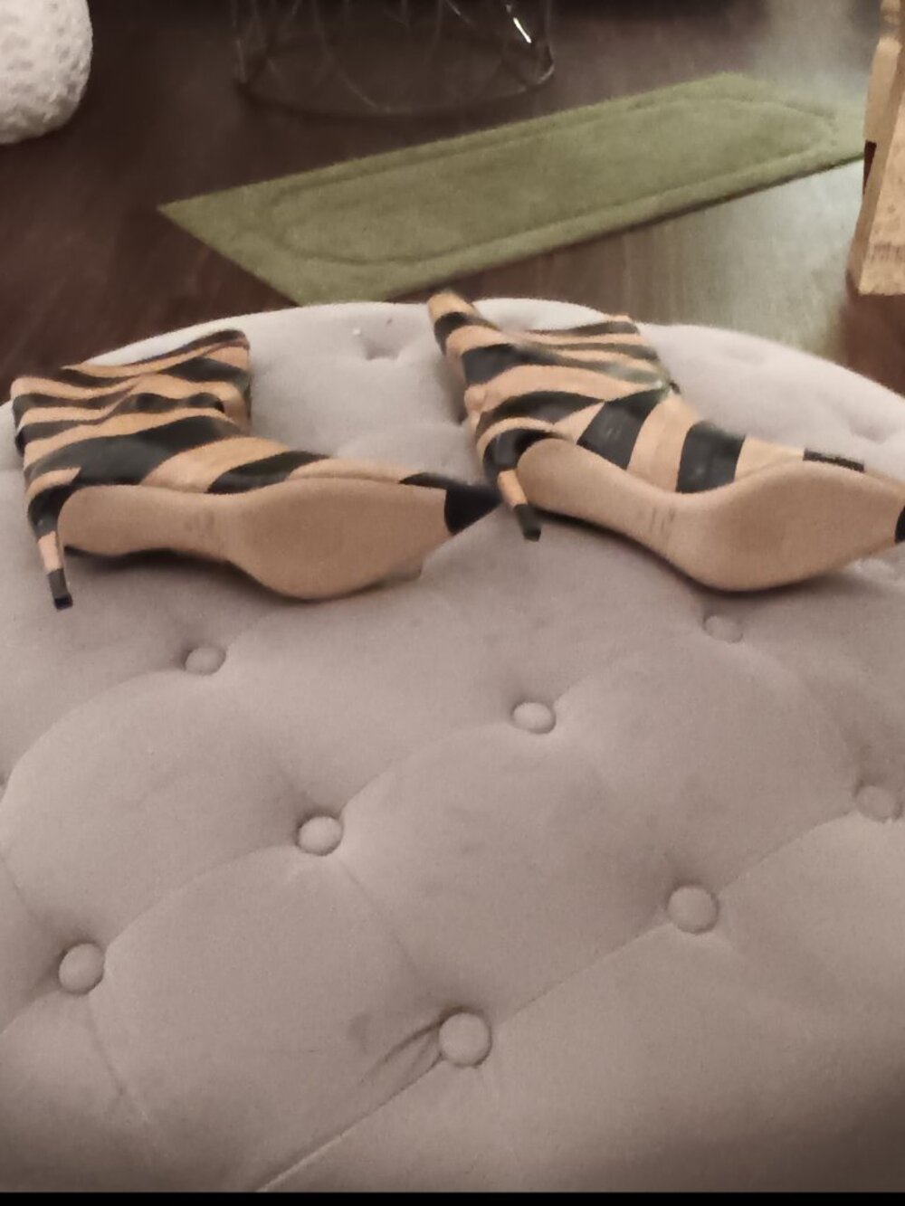 Jimmy Choo - Picture 2 of 4